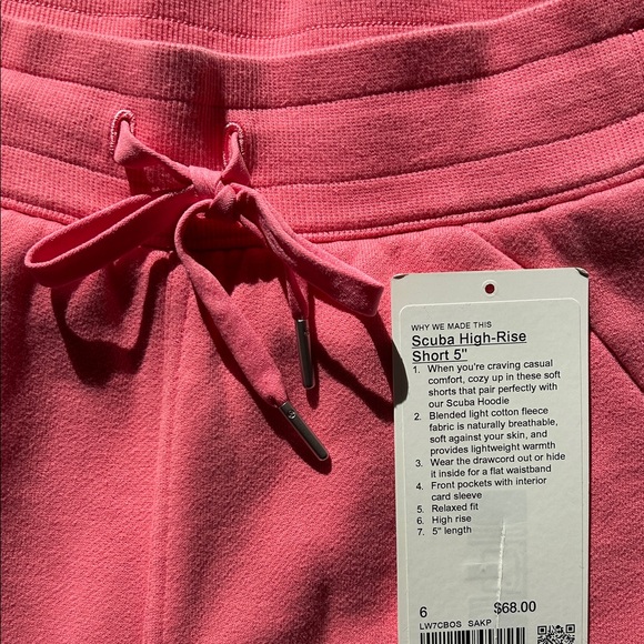 Lululemon Scuba High-Rise Short 5" - Picture 2 of 14